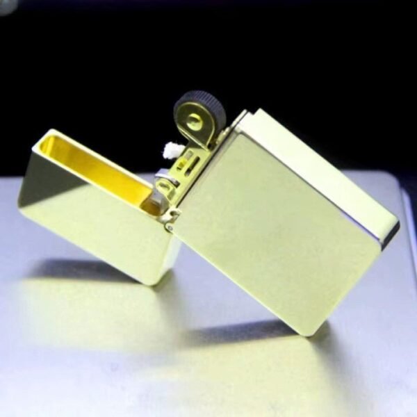 Classic Vintage Brass Windproof Lighter